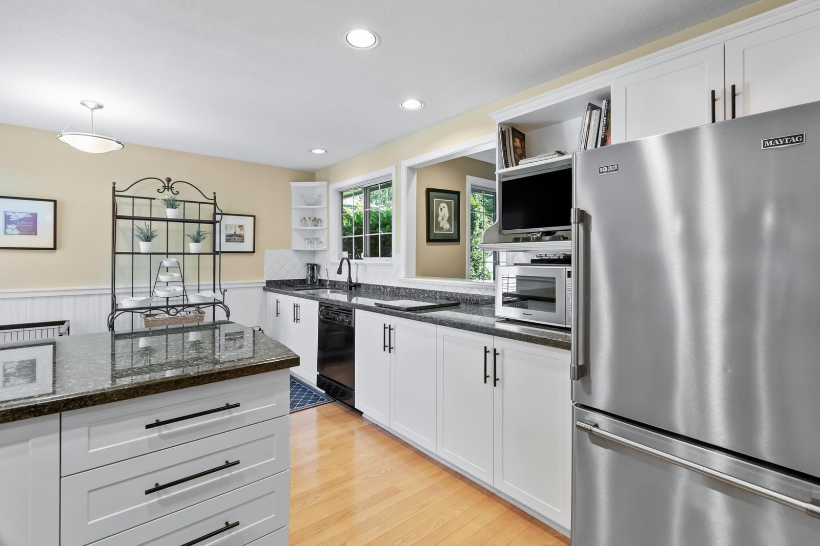Listing Image 13