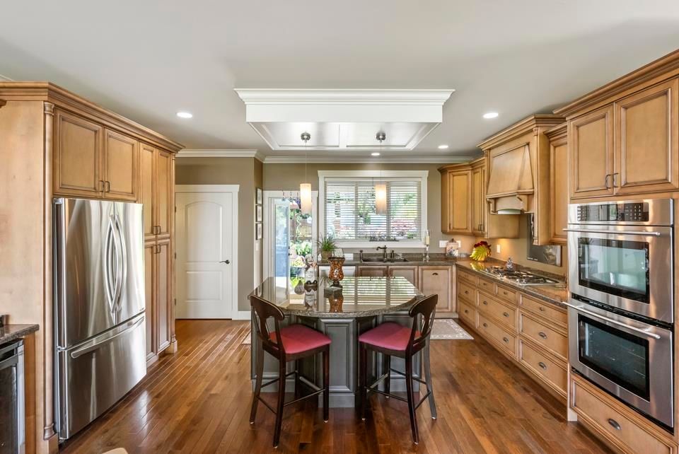 Listing Image 9