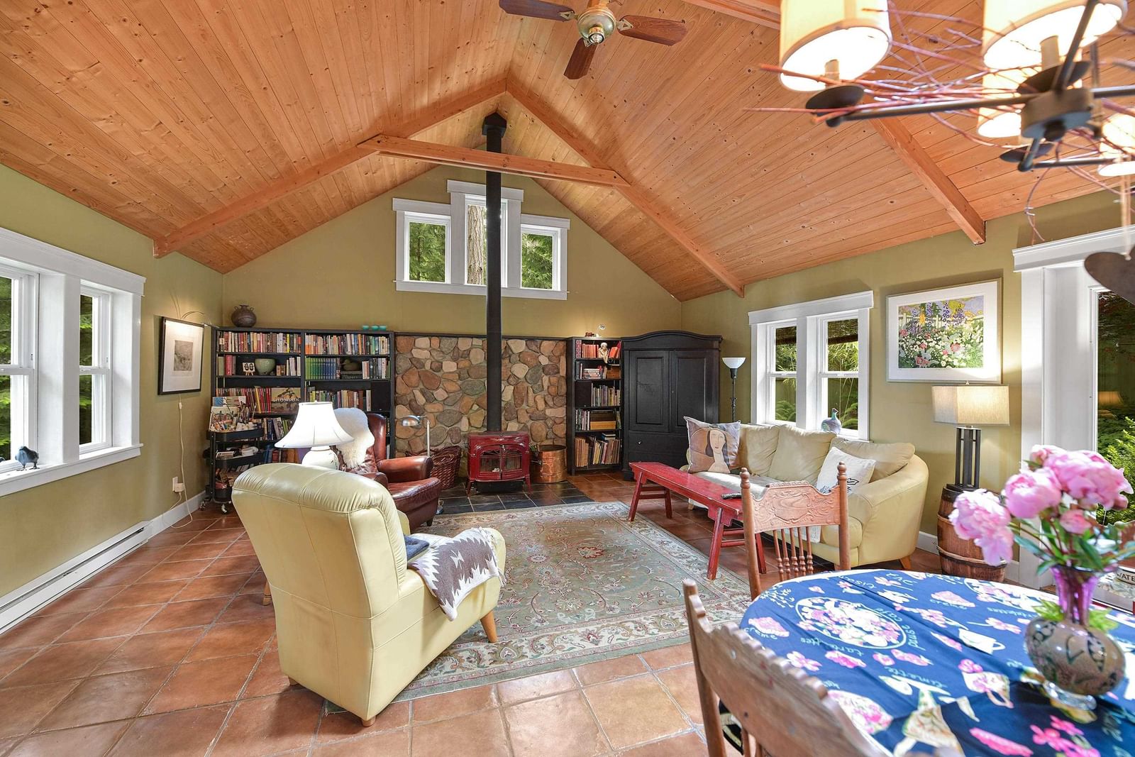 Listing Image 13