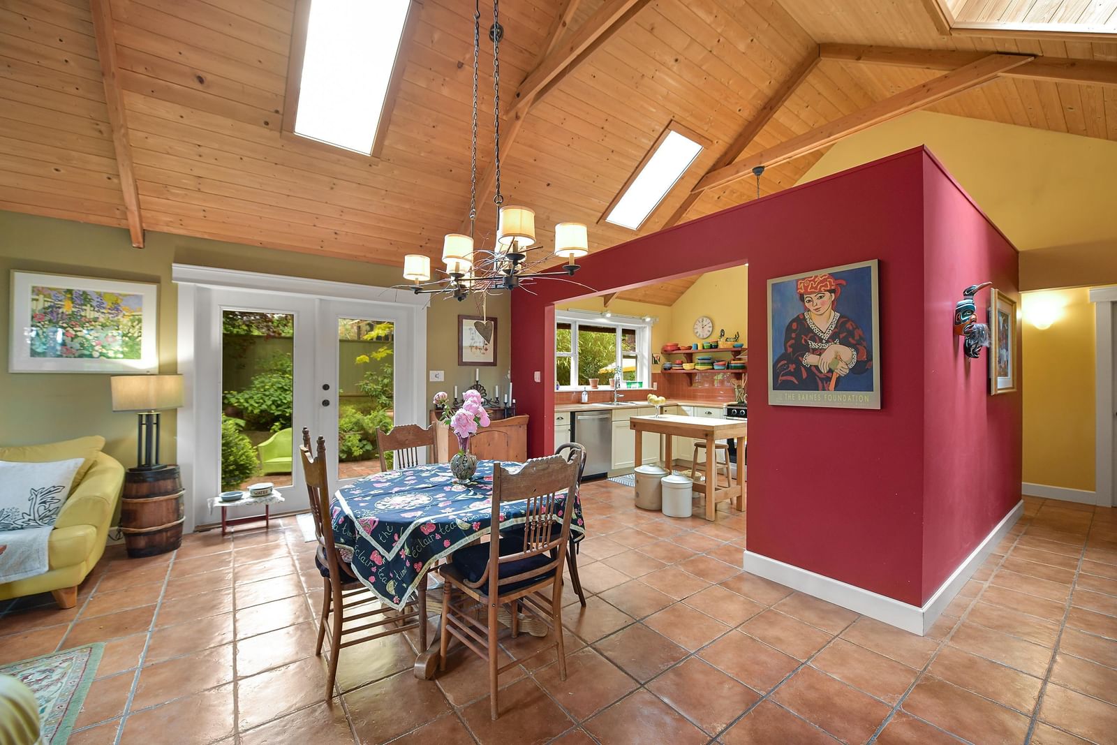 Listing Image 9