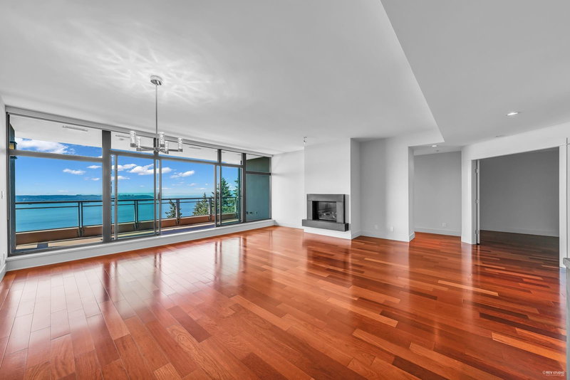 1102 - 3355 Cypress Place, West Vancouver, V7S 3J9 | Image 3