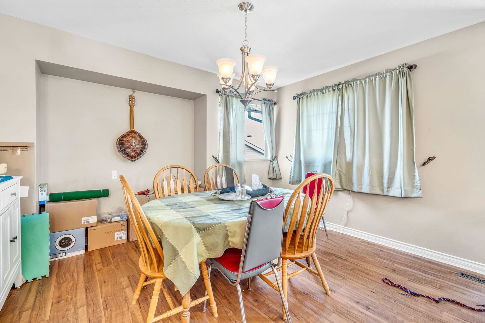 Listing Image 10