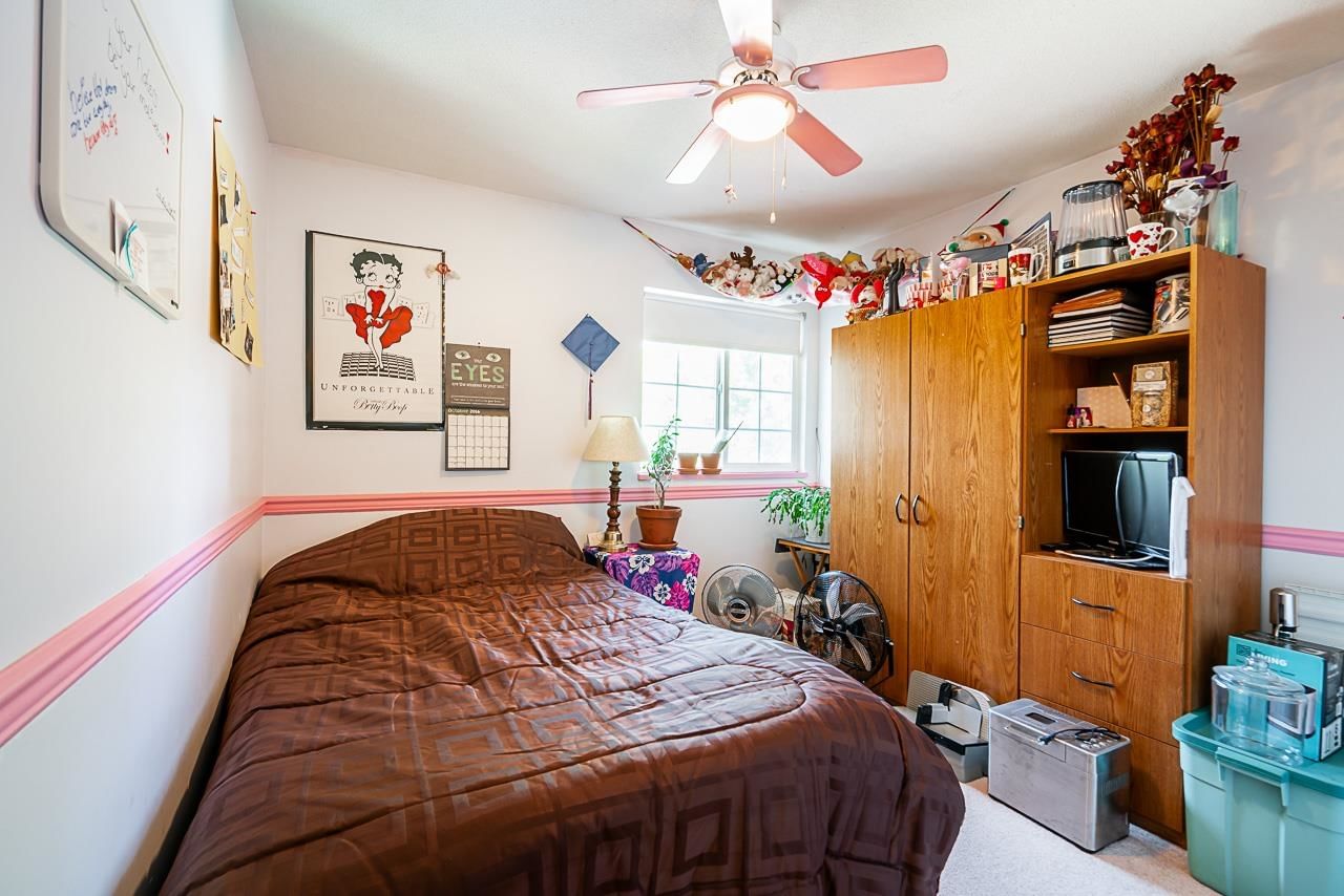 Listing Image 17