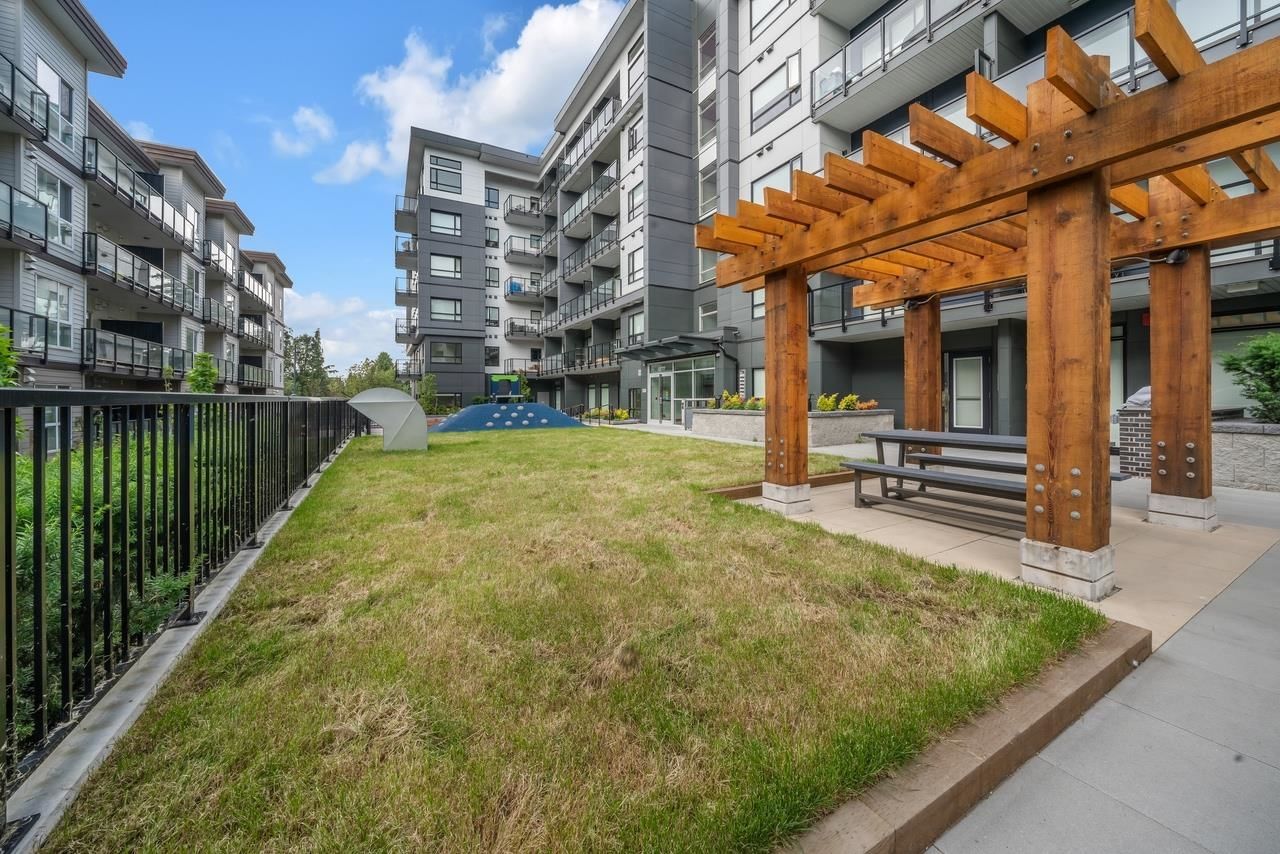 Listing Image 18