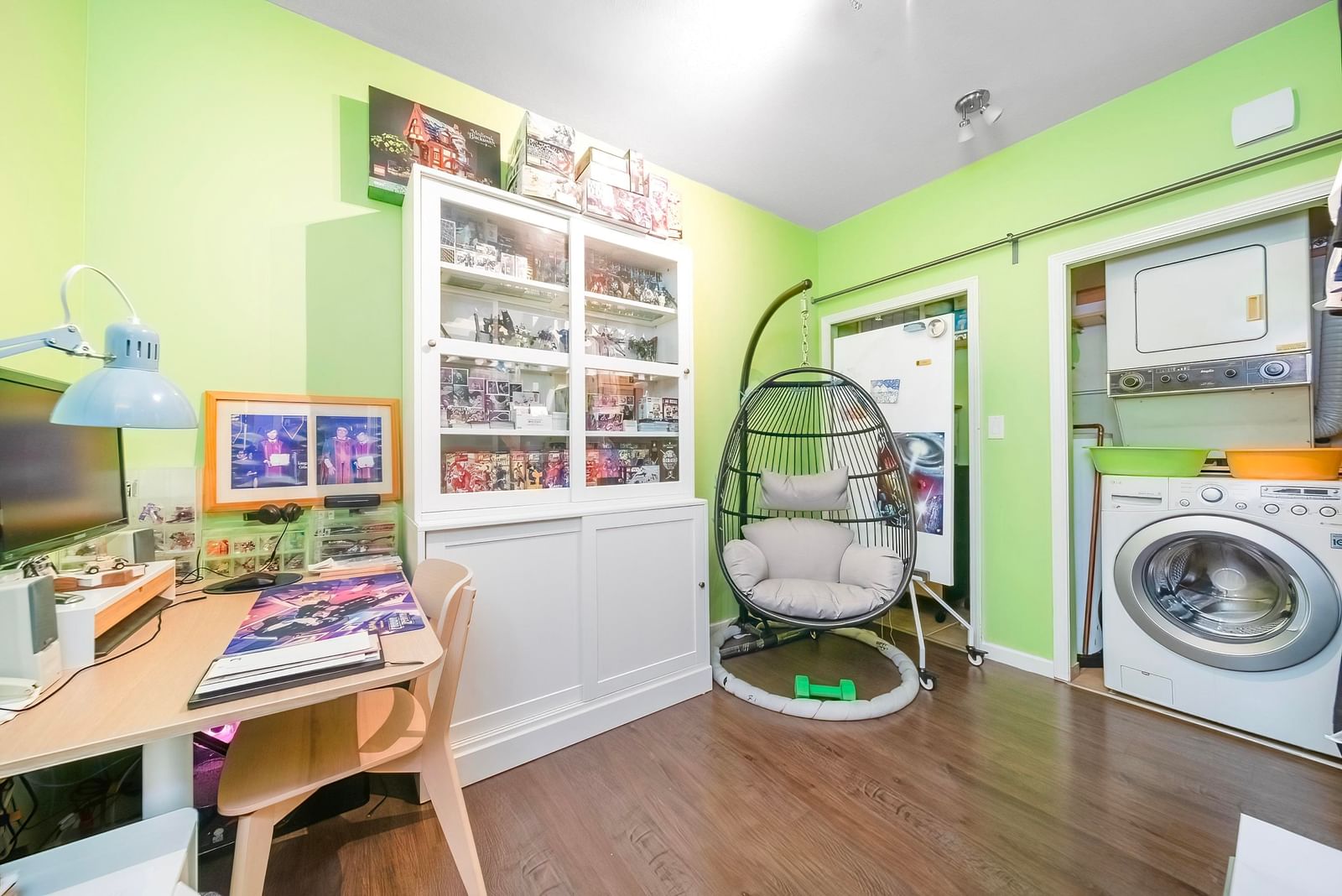 Listing Image 13