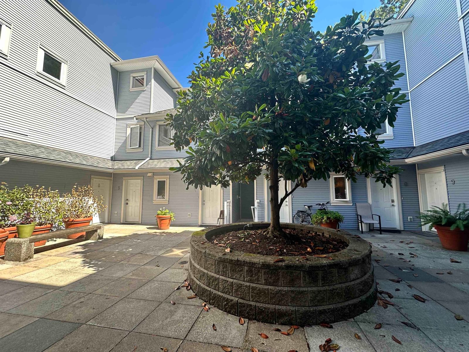 Listing Image 17