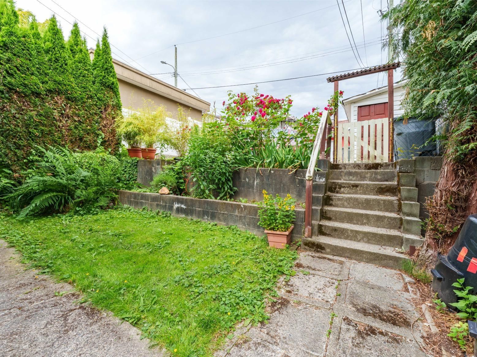 Listing Image 17