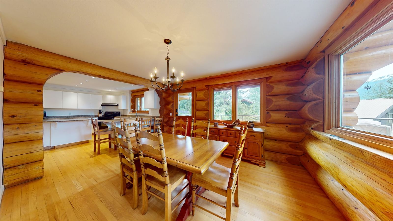 Listing Image 11