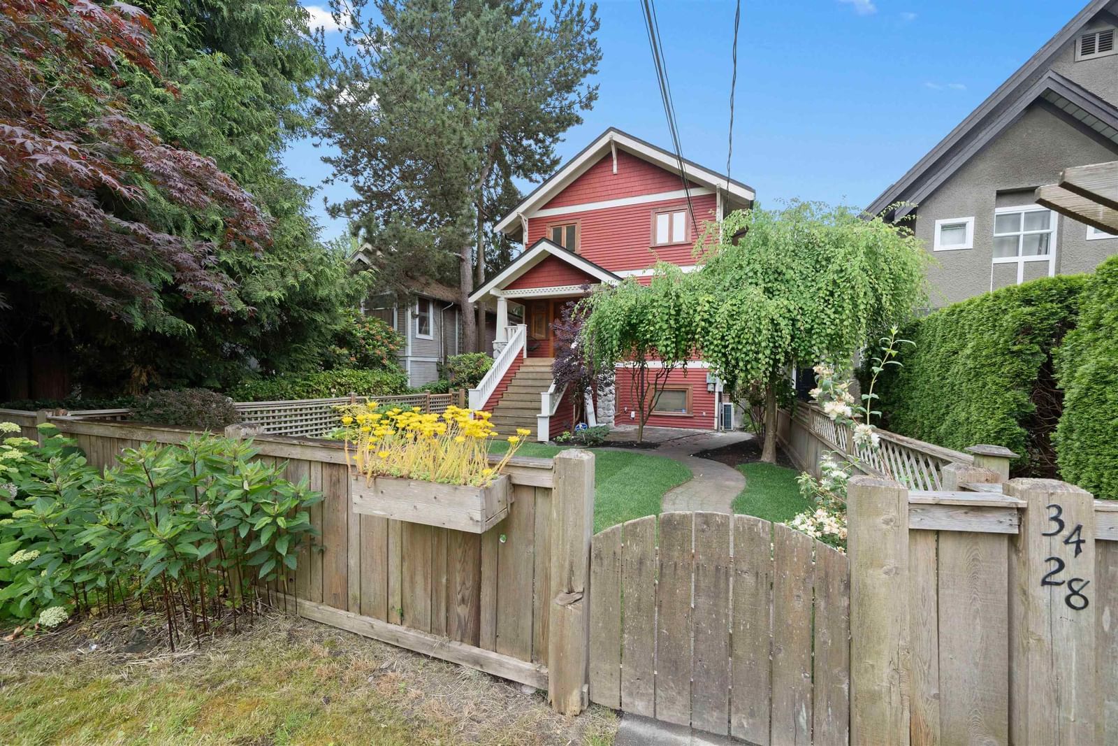 Listing Image 4