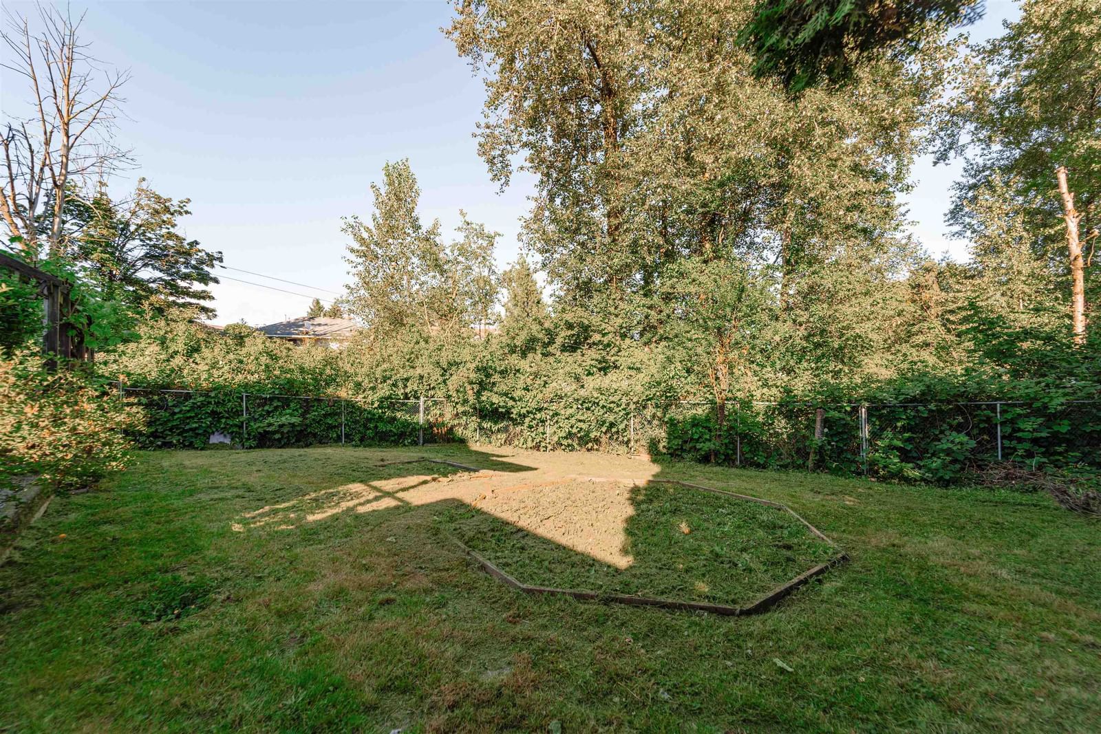 Listing Image 33