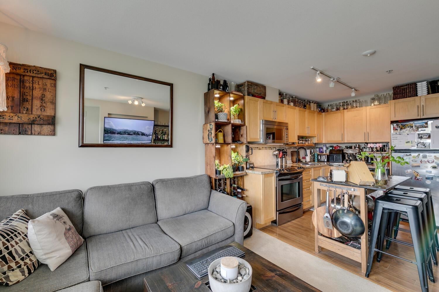 Listing Image 18