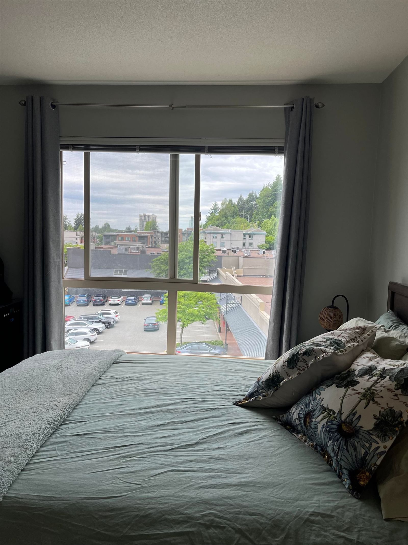 Listing Image 17
