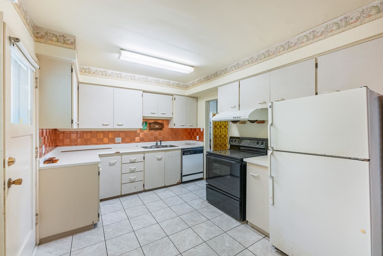 Listing Image 17