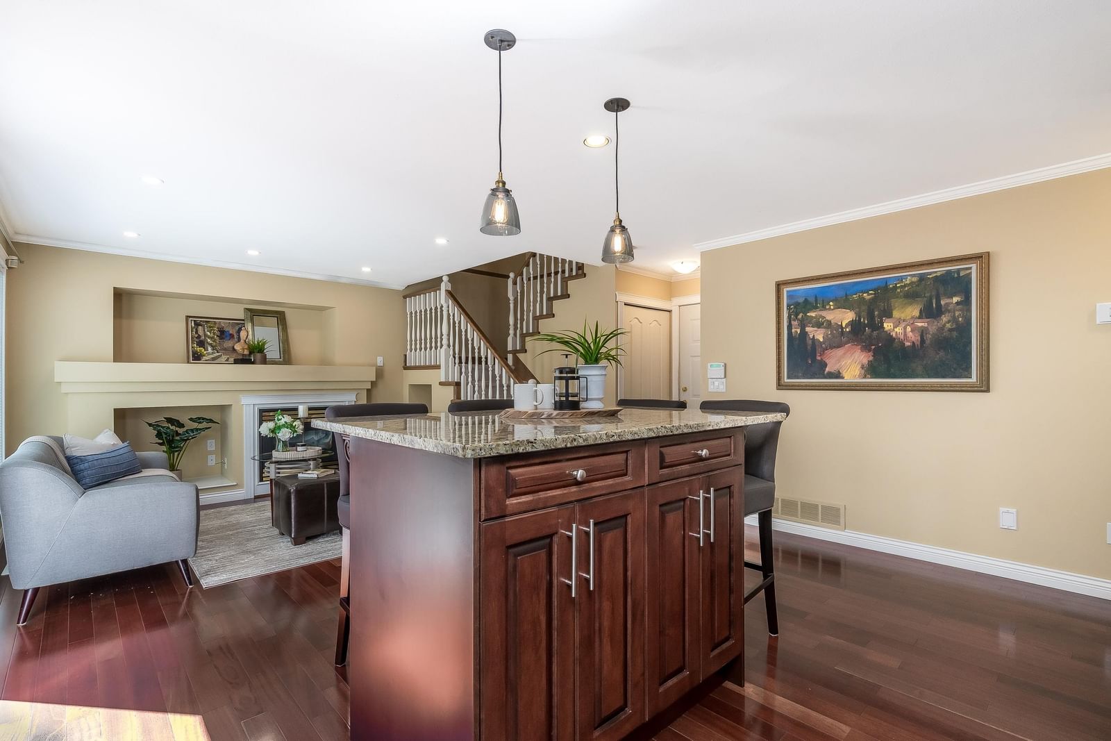 Listing Image 13