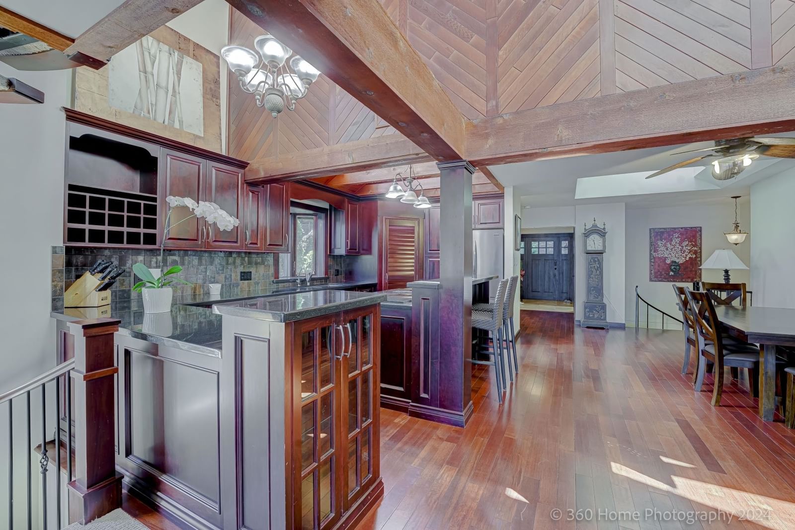 Listing Image 13