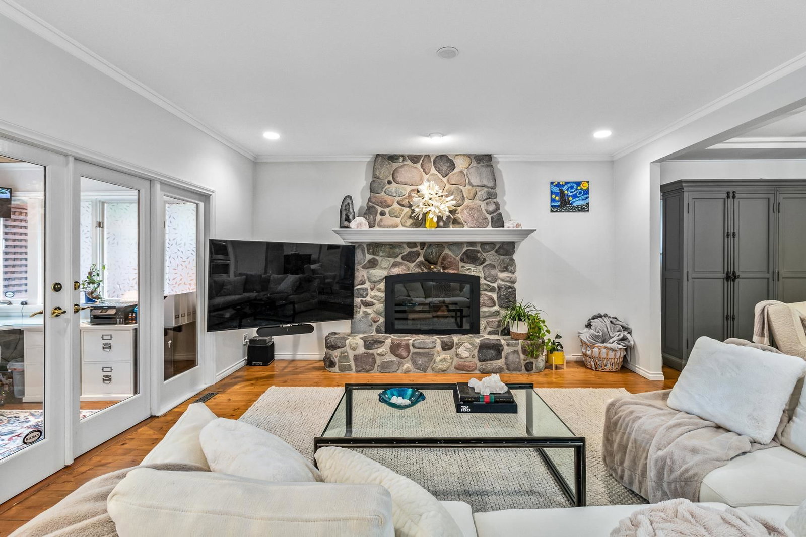 Listing Image 9