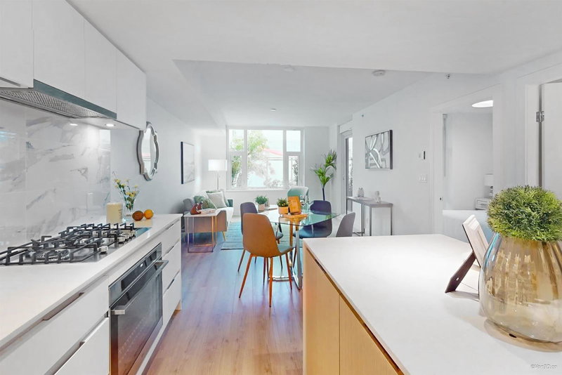 306 - 1500 Fern Street, North Vancouver, V7J 0E6 | Image 3