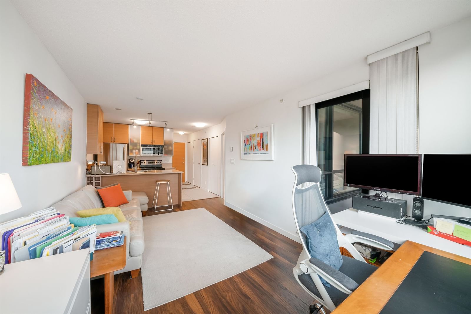 Listing Image 5