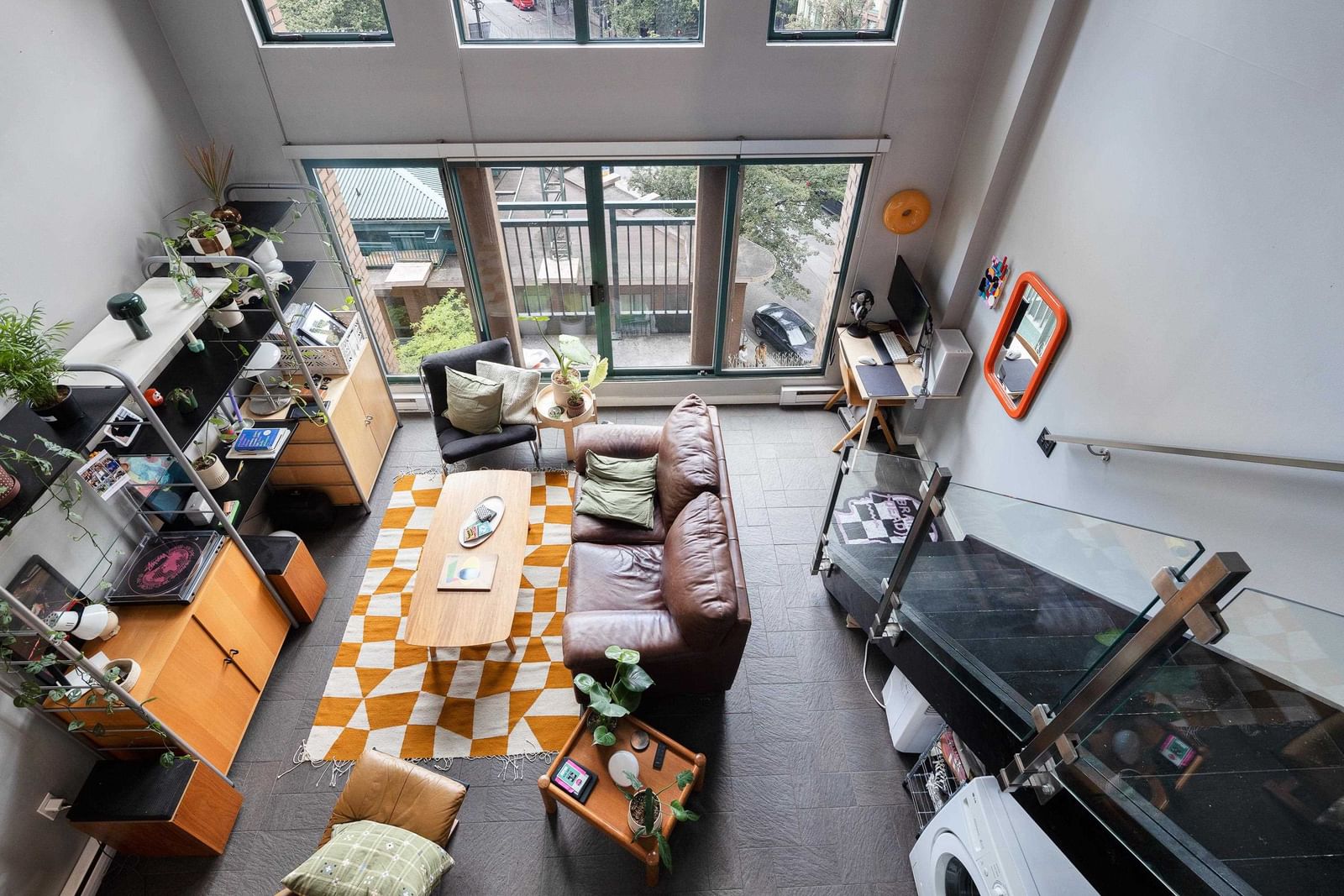 Listing Image 10
