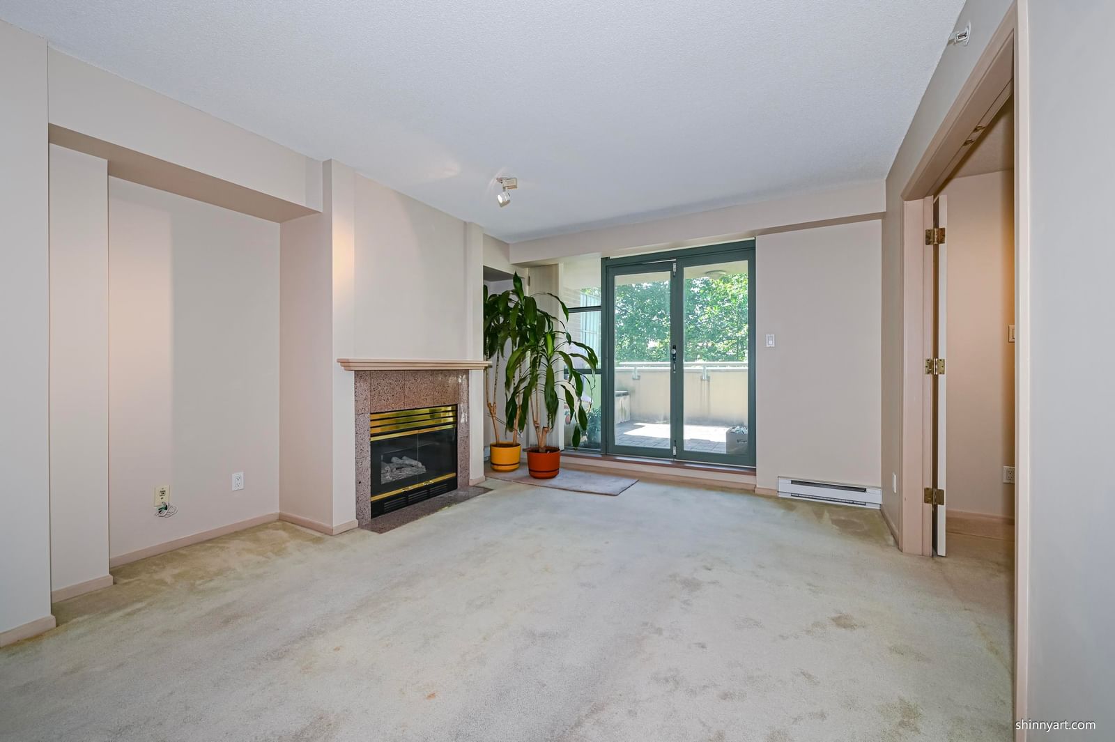 Listing Image 17