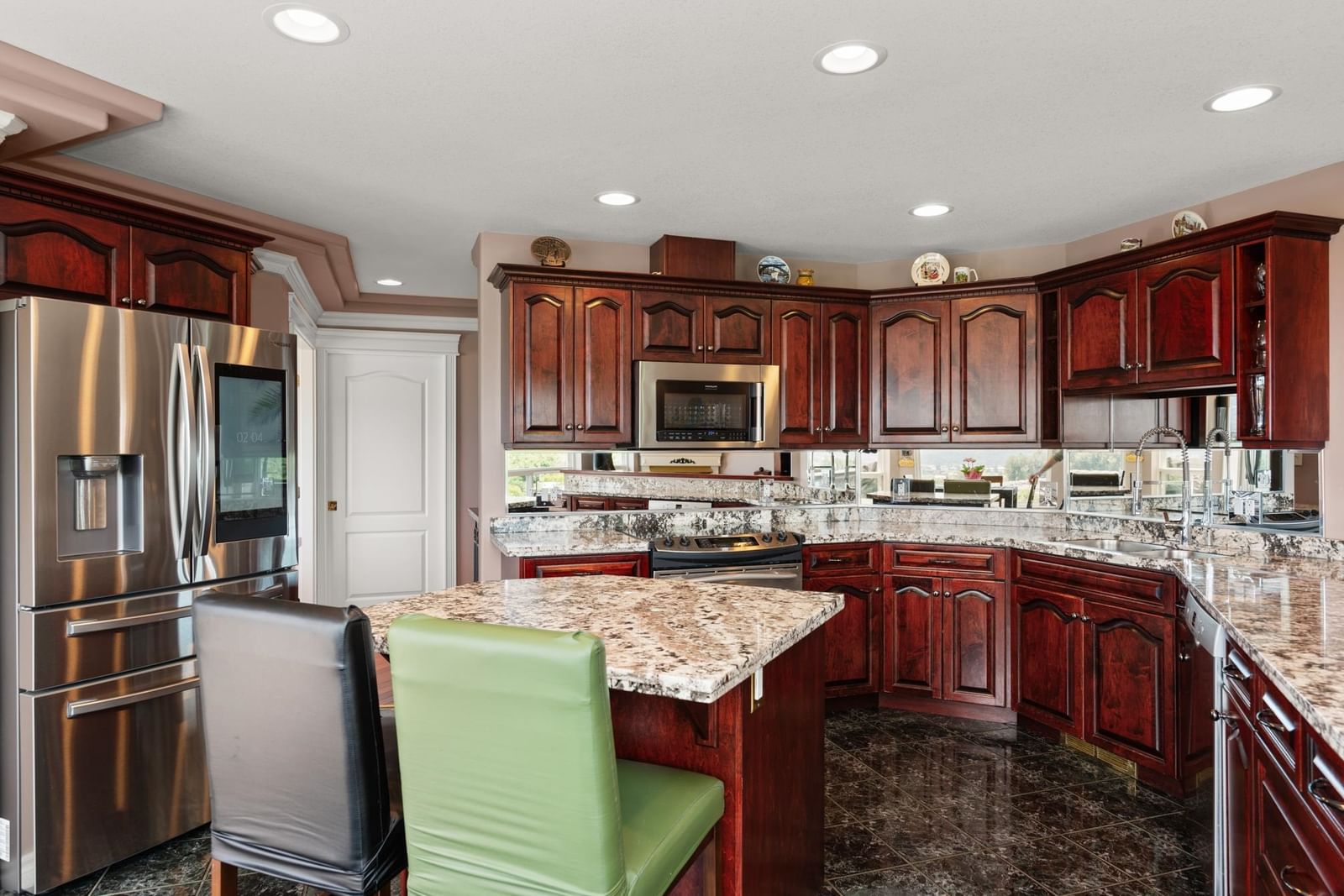 Listing Image 11