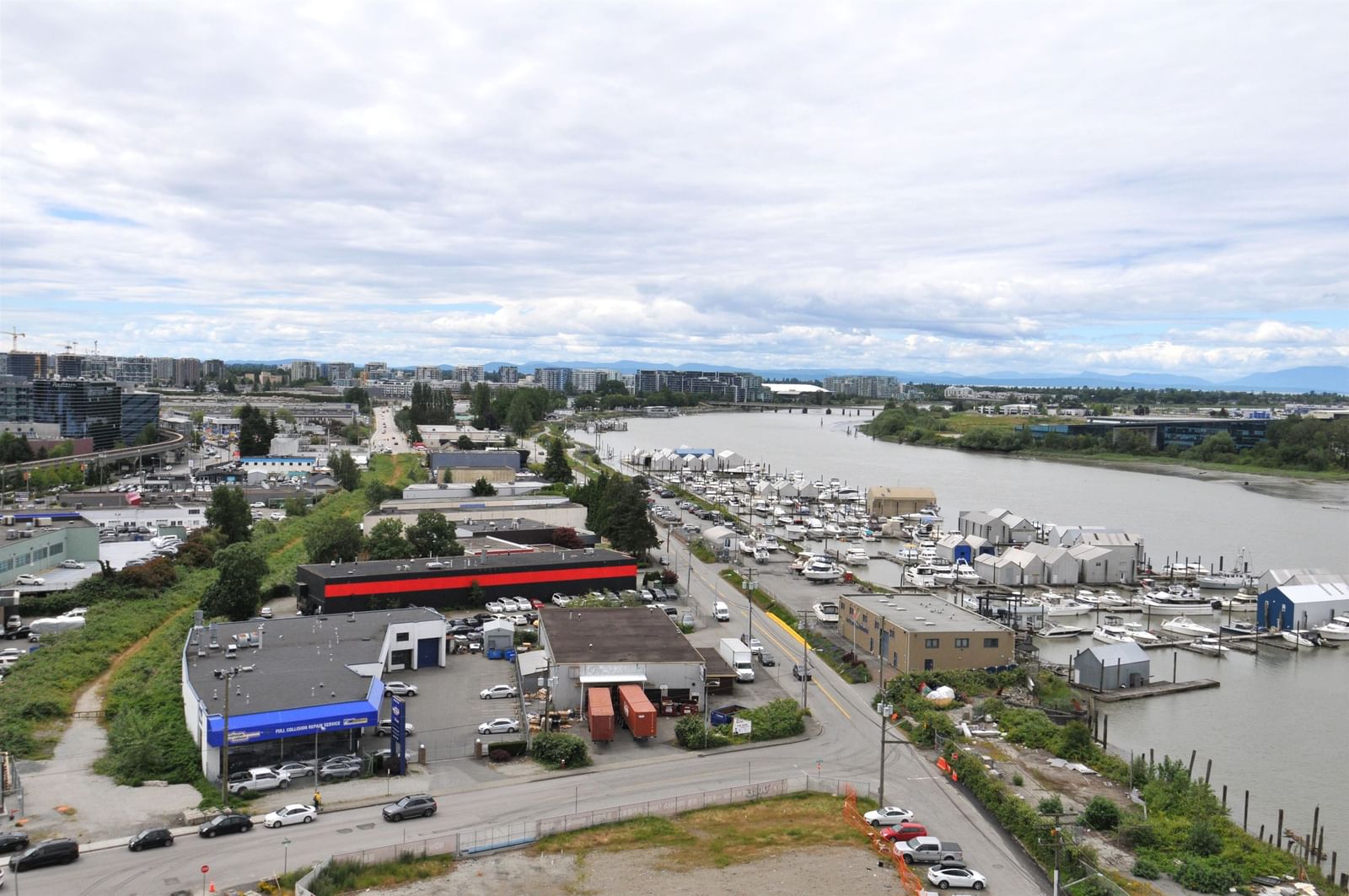 Listing Image 11