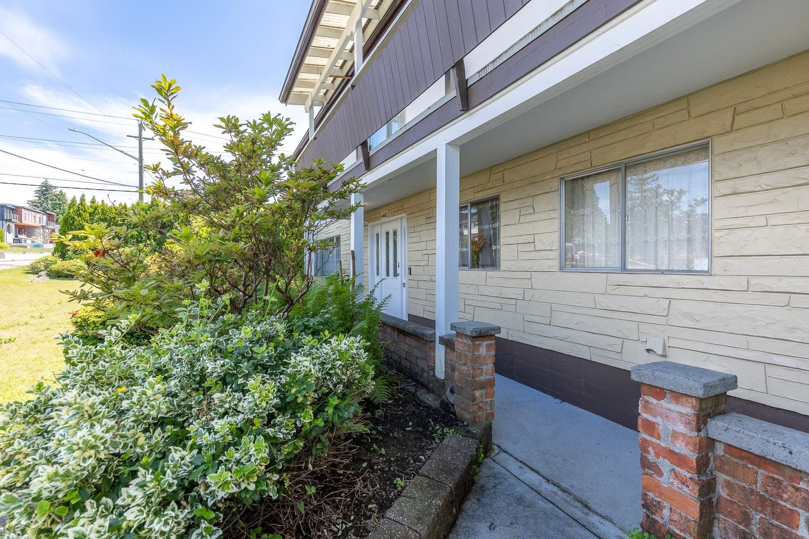 Listing photo 5
