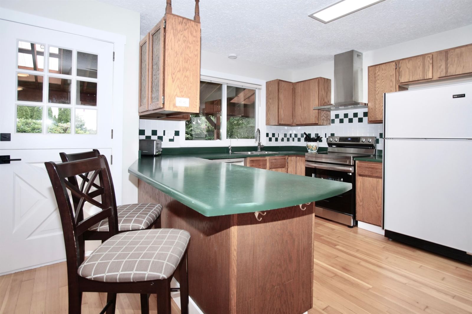 Listing Image 14