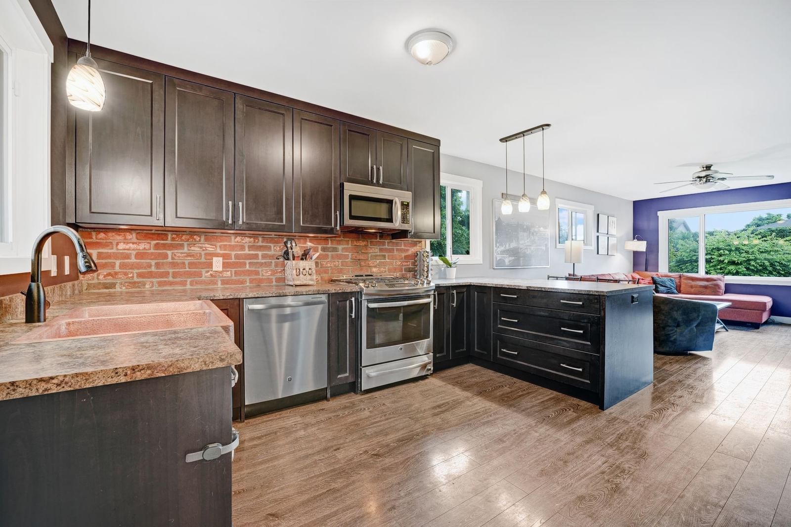 Listing Image 13
