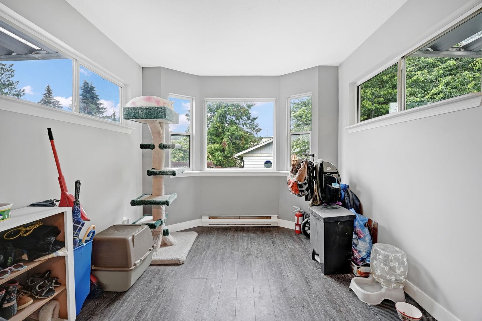 Listing Image 16