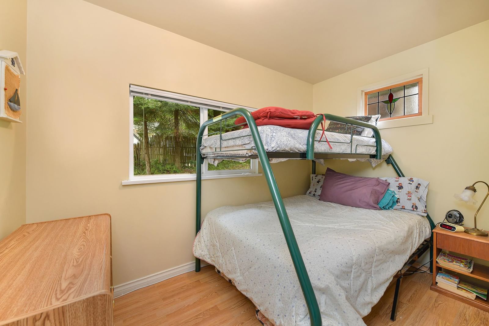 Listing Image 12