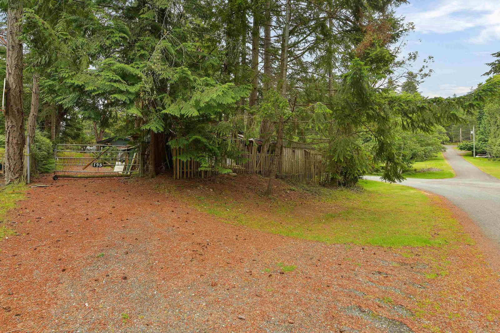 Listing Image 26