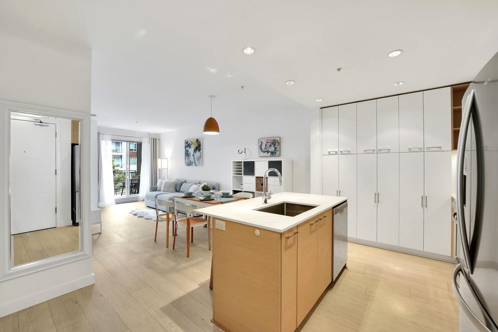 Listing Image 9