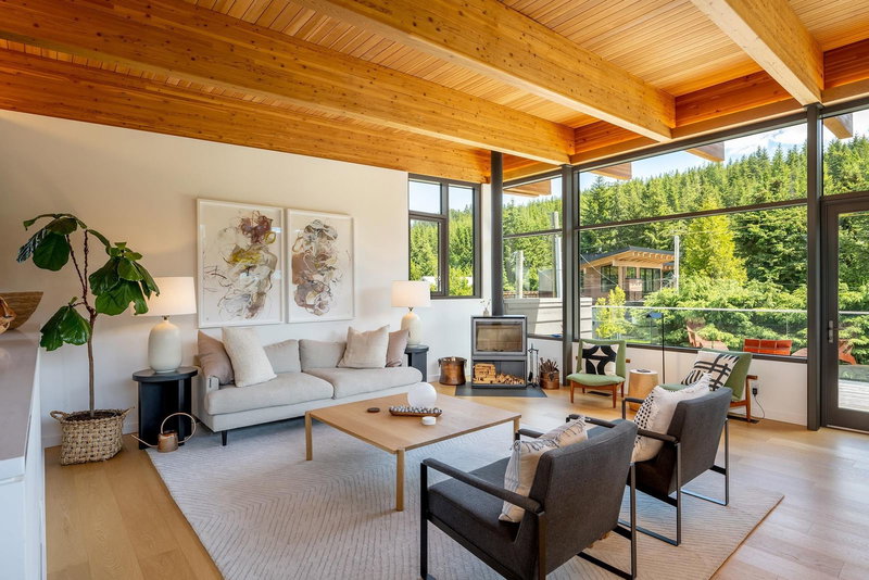 7325 Toni Sailer Lane, Whistler, V8E 0E3 | Image 3