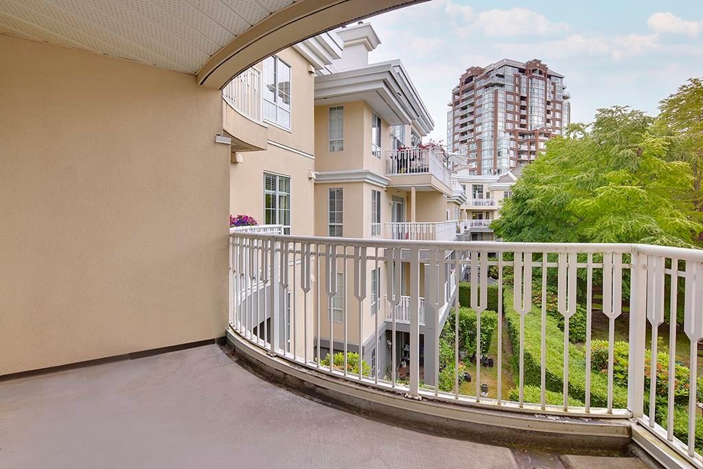 Listing Image 9