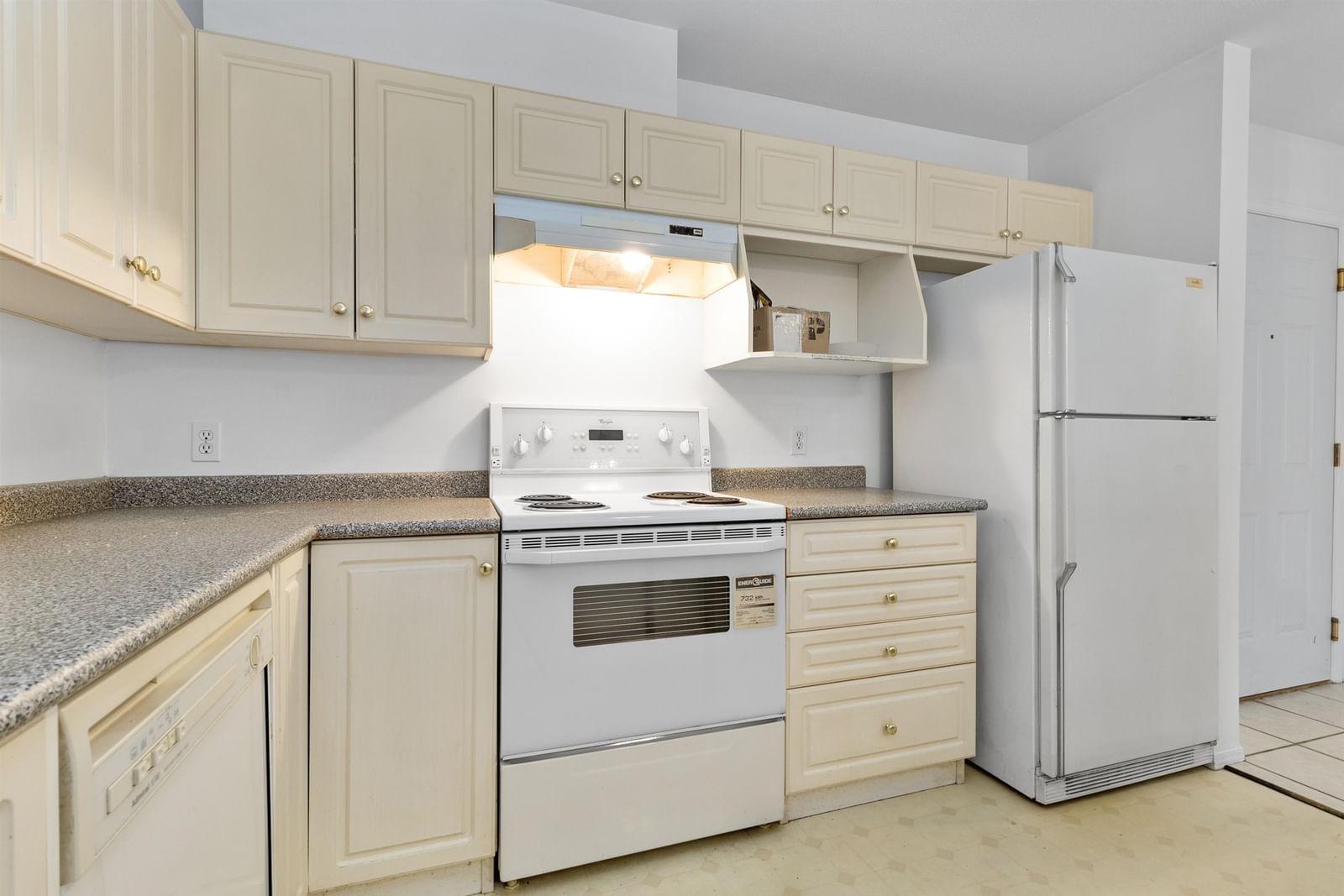 Listing Image 19
