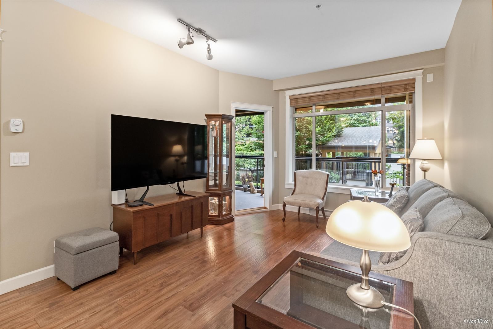 Listing Image 7