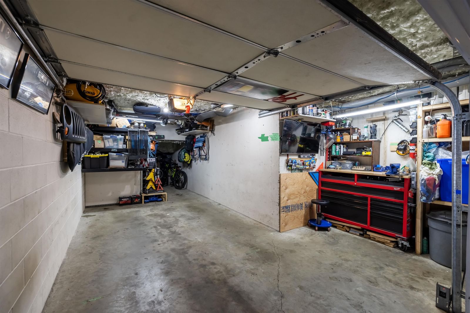 Listing Image 24