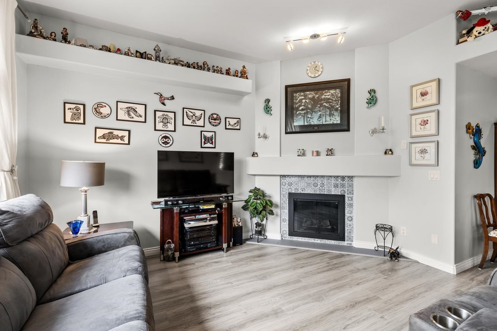 Listing Image 18