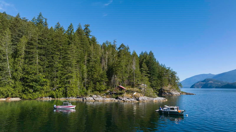 BLK A&B Sechelt Inlet/halfway Island, Sechelt, British Columbia (MLS R2900130)