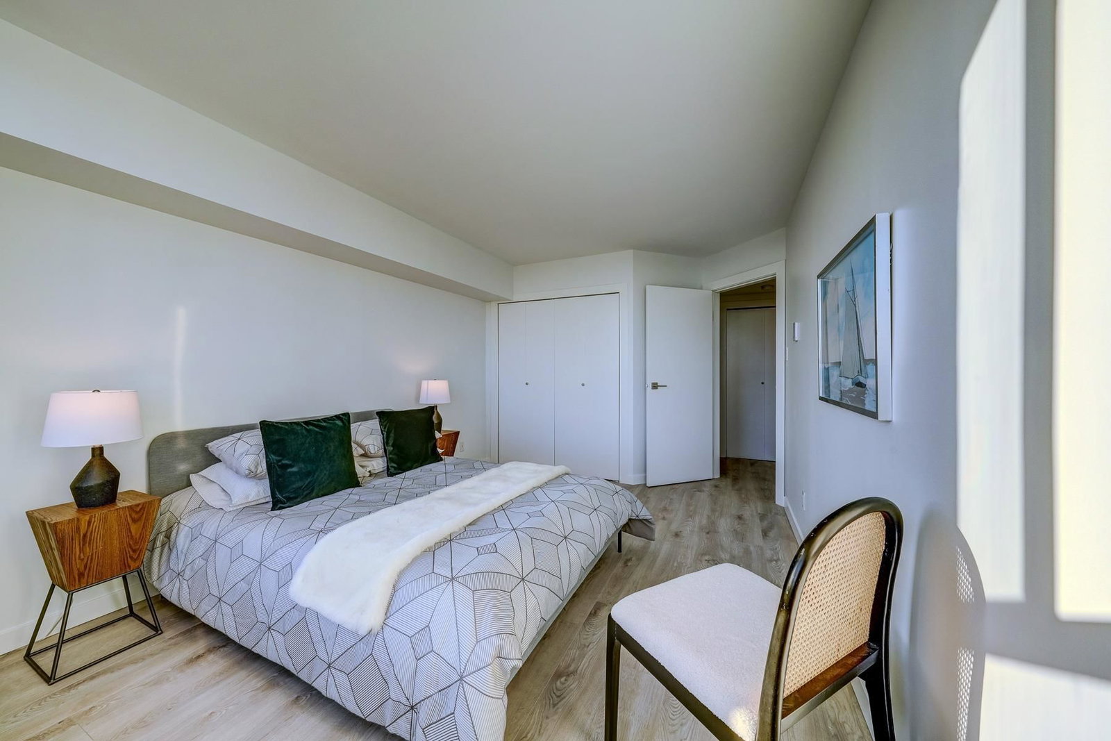 Listing Image 29