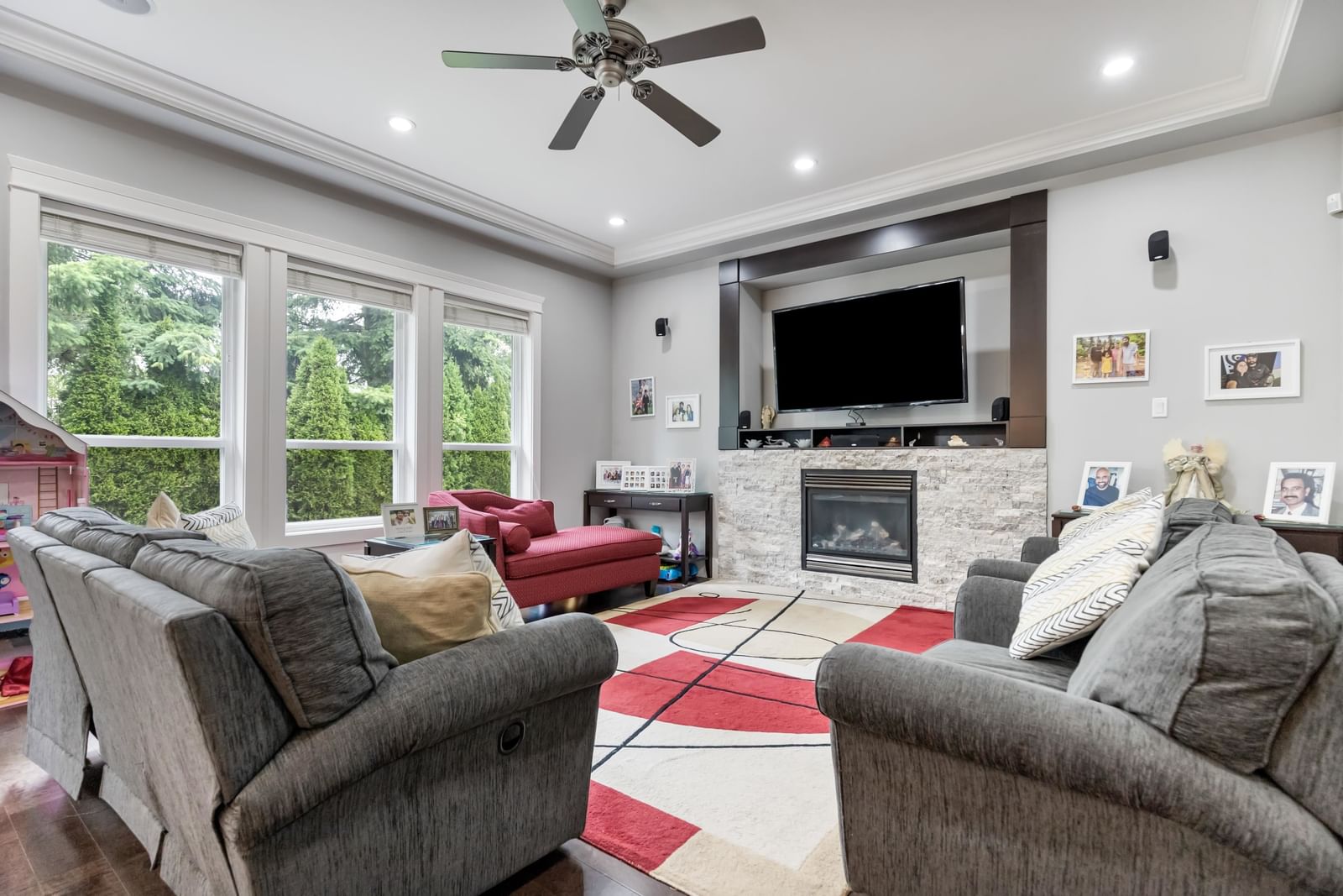 Listing Image 12