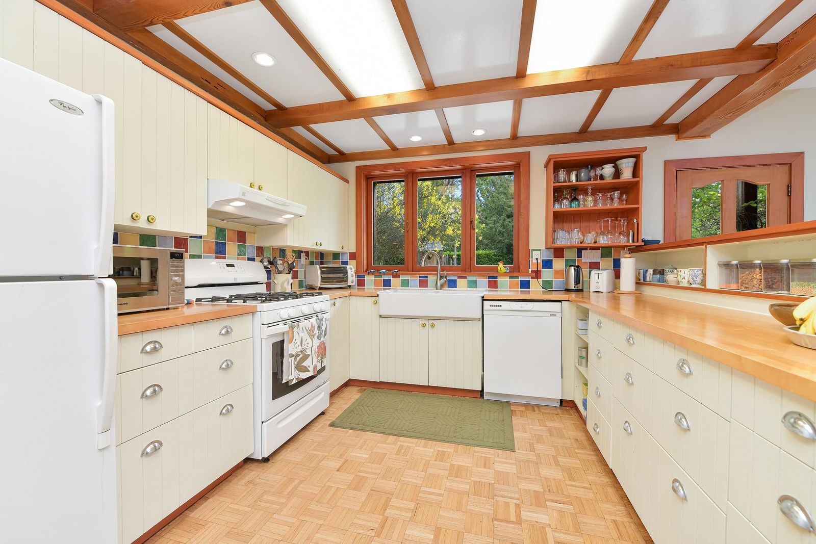 Listing Image 14