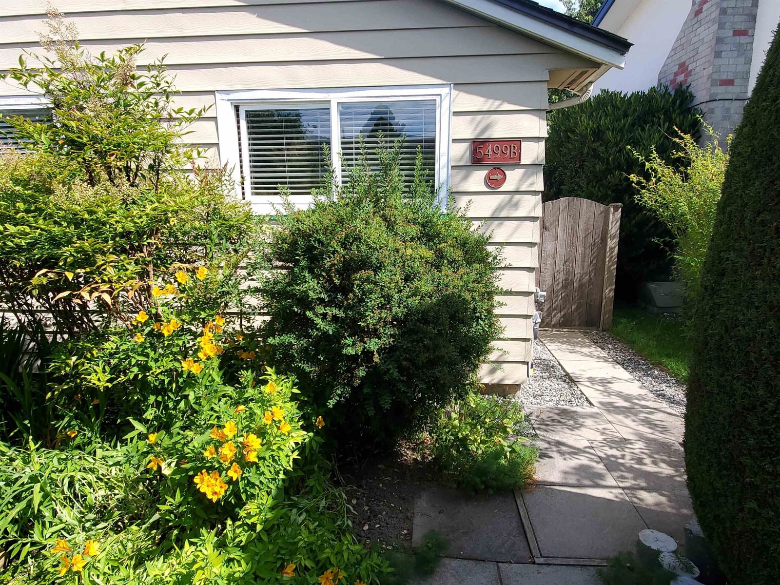 Listing Image 25