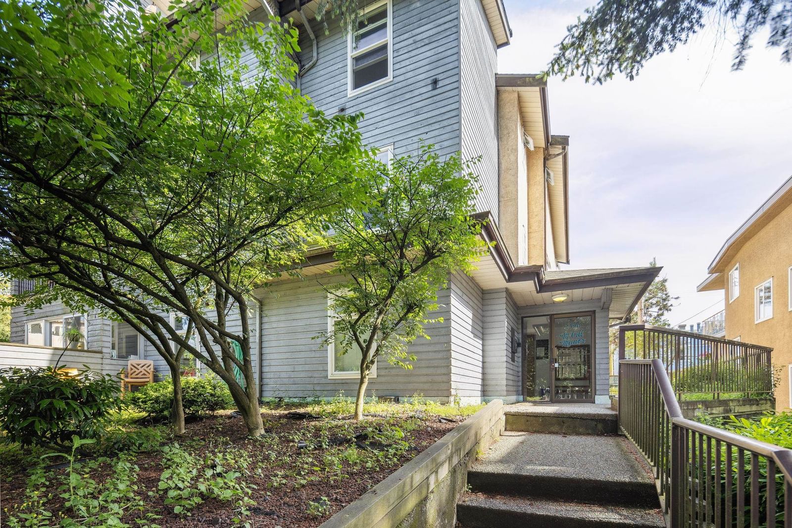 Listing Image 21