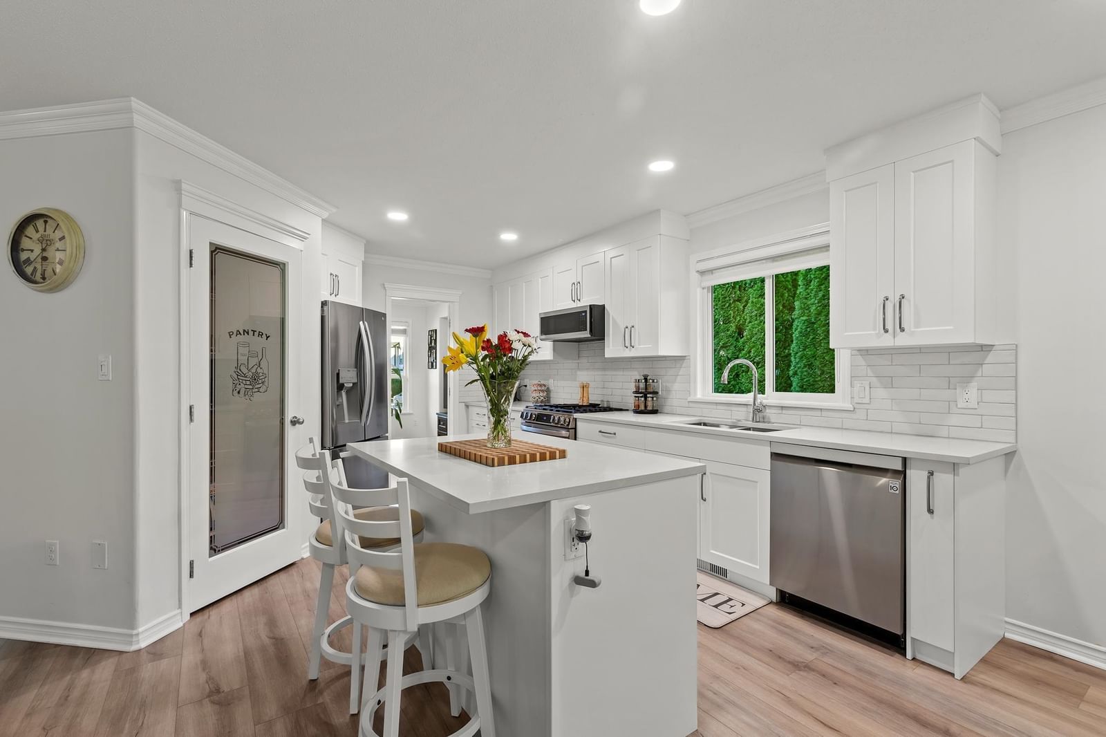 Listing Image 13