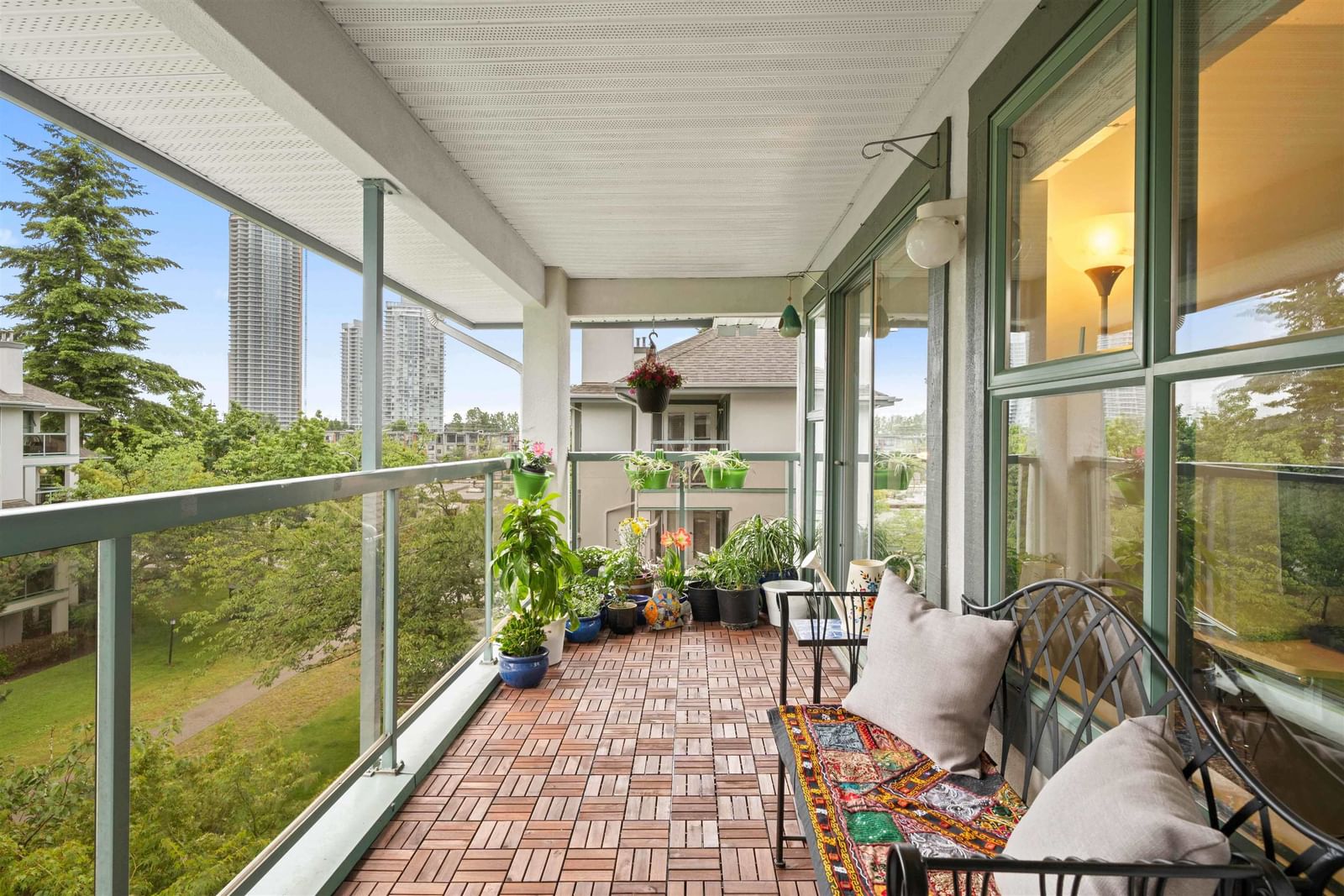 Listing Image 16