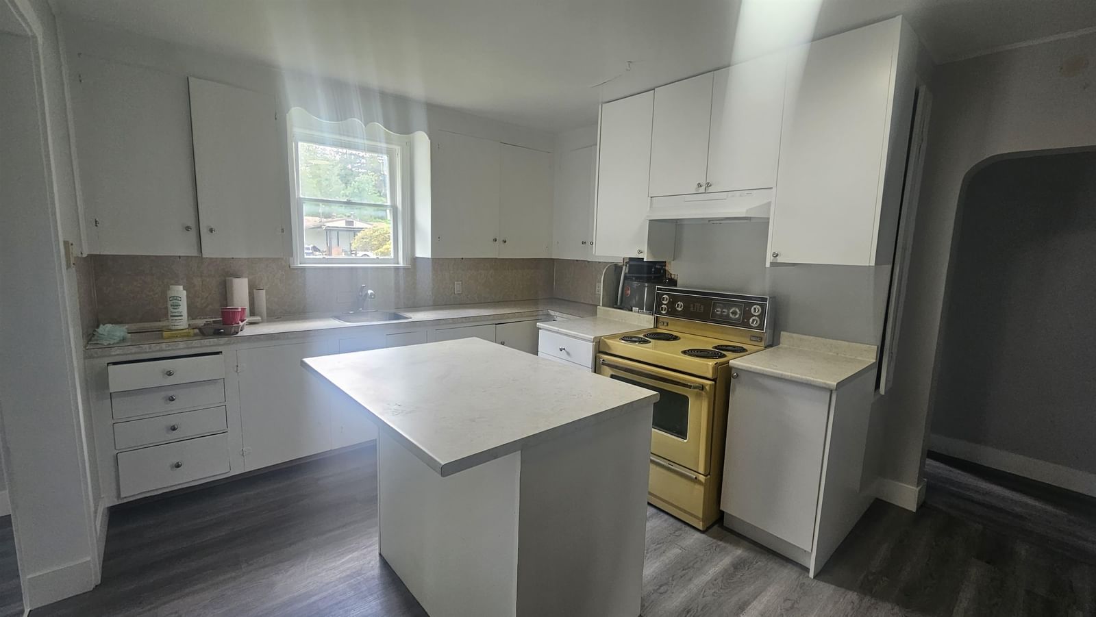 Listing Image 23