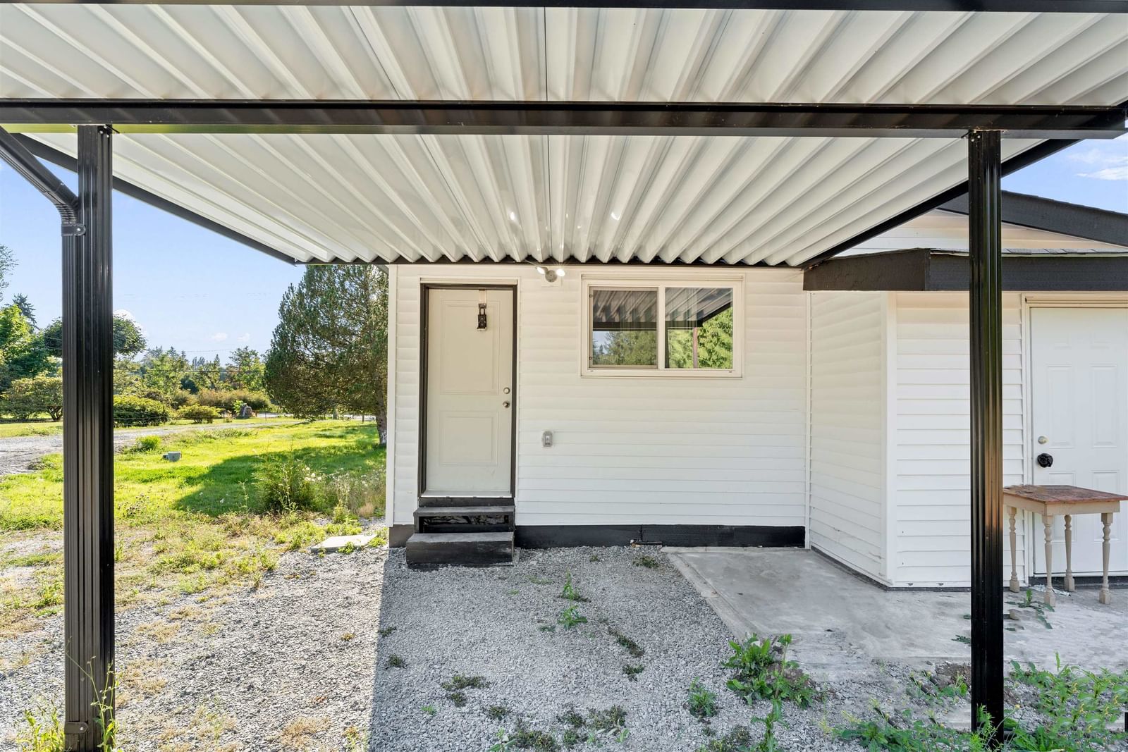 Listing Image 6