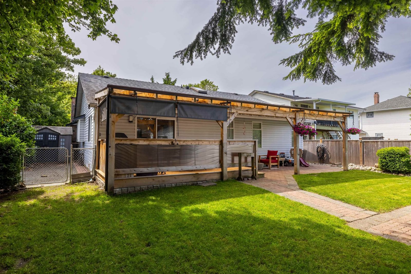 Listing Image 6